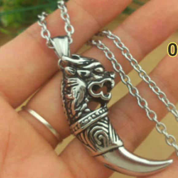 wolf tooth necklace - Picture 2 of 2